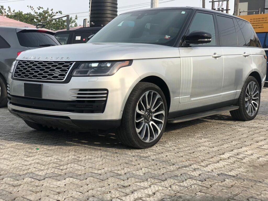 RANGE ROVER VOGUE – AVAILABLE ON REQUEST