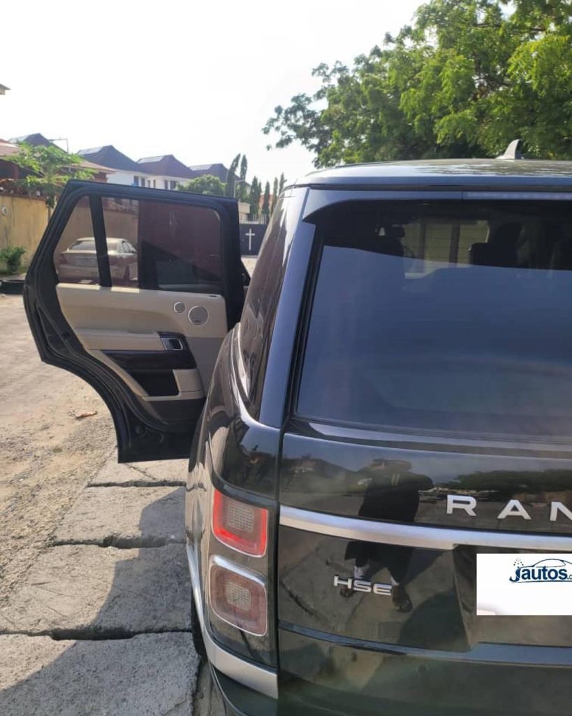 2019 Range Rover car rental