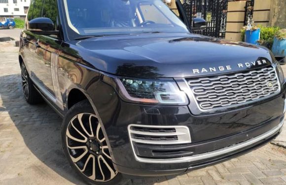 Top10 Reasons to Choose a Range Rover for Your Next Luxury Car Rental