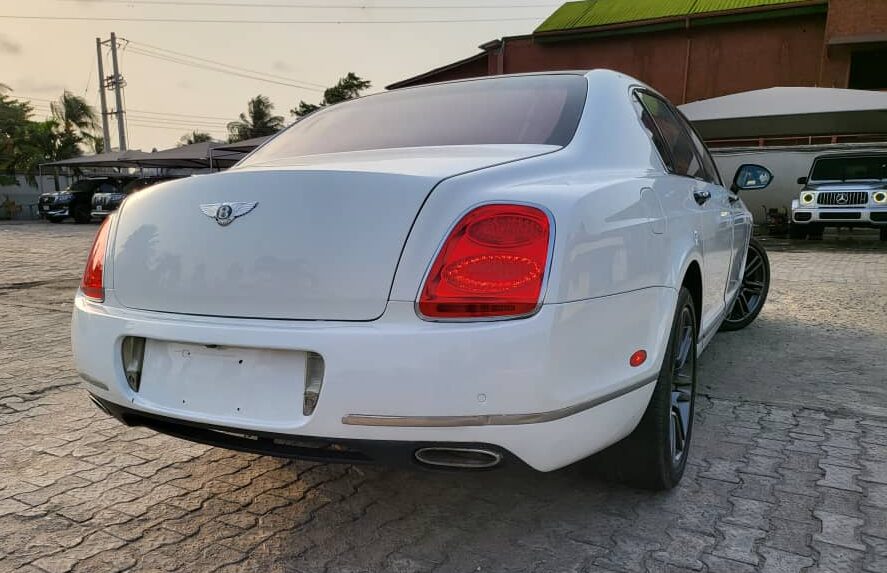 Why Renting a Car in Lagos Can Be Better Than Using Ride-Hailing Apps
